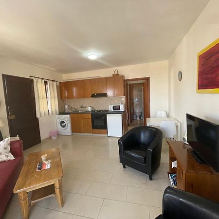 Sea View Apartments Pissouri Exterior photo